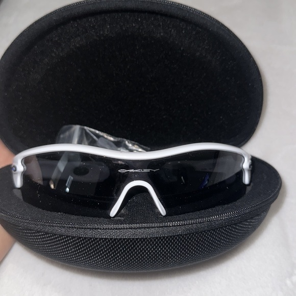 OAKLEY SPORT GLASSES - Picture 3 of 4